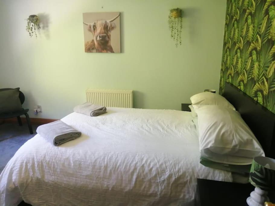Waterside 3 Bed Cottage, Hot Tub, Sauna, Pvt Beach Arrochar Exterior photo